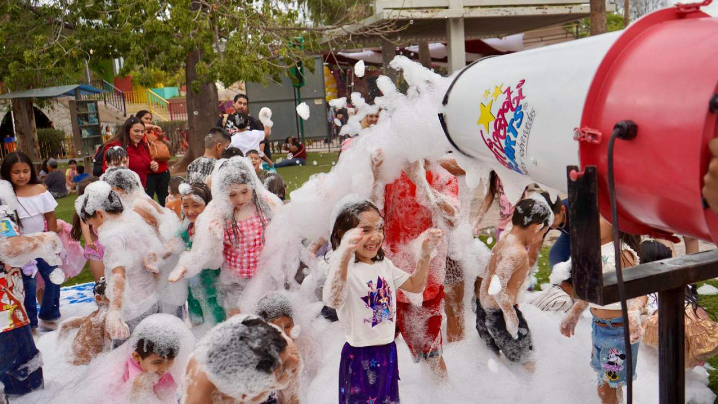 Gobierno de Sonora celebra a las niñas y los niños con festejo en el Parque Infantil
